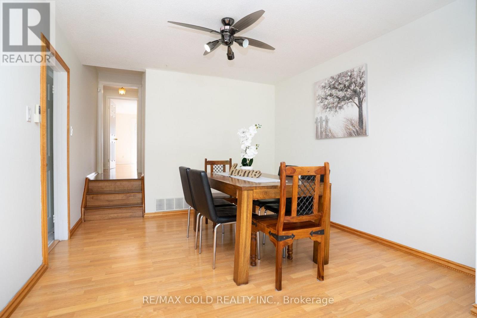 51 Davenport Crescent, Brampton, Ontario  L6T 3L5 - Photo 12 - W12329774