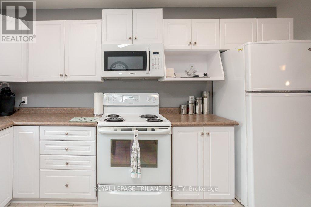 283 Greenfield Lane, Chatham-Kent, Ontario  N7L 5N4 - Photo 16 - X12315161