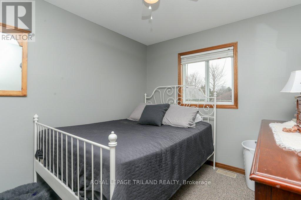 283 Greenfield Lane, Chatham-Kent, Ontario  N7L 5N4 - Photo 23 - X12315161