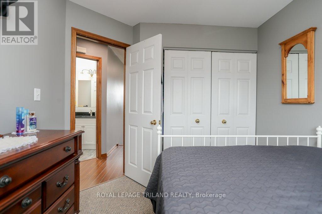 283 Greenfield Lane, Chatham-Kent, Ontario  N7L 5N4 - Photo 24 - X12315161