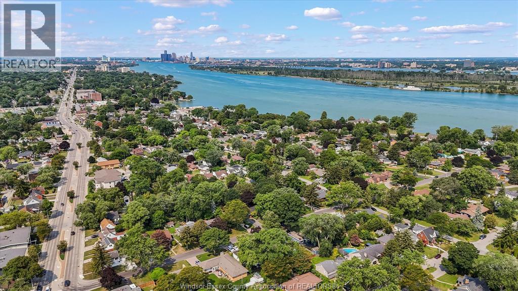 Property at 411 BELLE ISLE BOULEVARD image 2