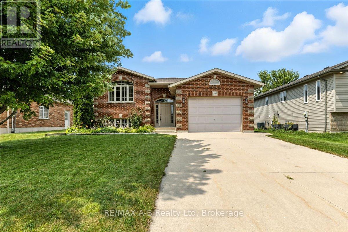 224 Napier Street, West Perth, Ontario  N0K 1N0 - Photo 3 - X12329992
