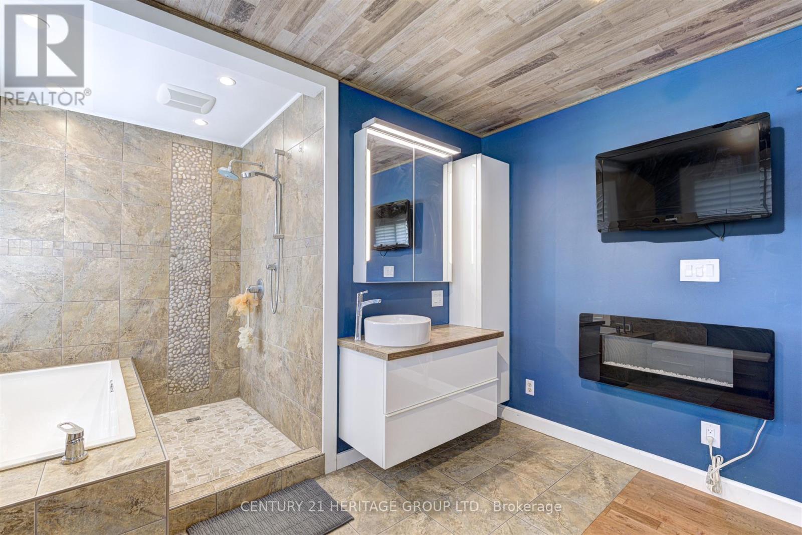 10 Bachly Crescent, King, Ontario  L7B 0E8 - Photo 30 - N12329488