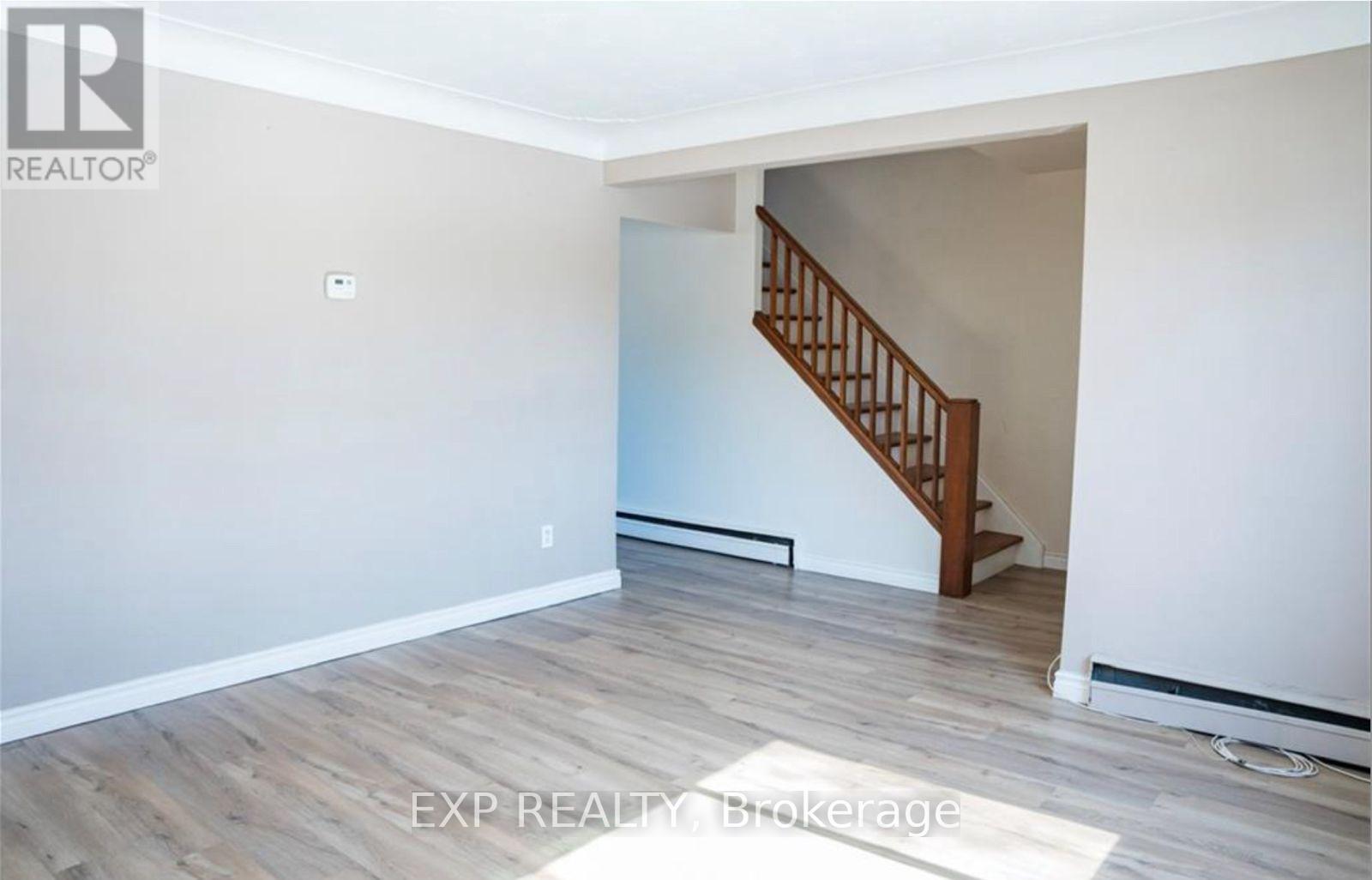 250 Highland Road W, Hamilton, Ontario  L8J 3T7 - Photo 13 - X12317591