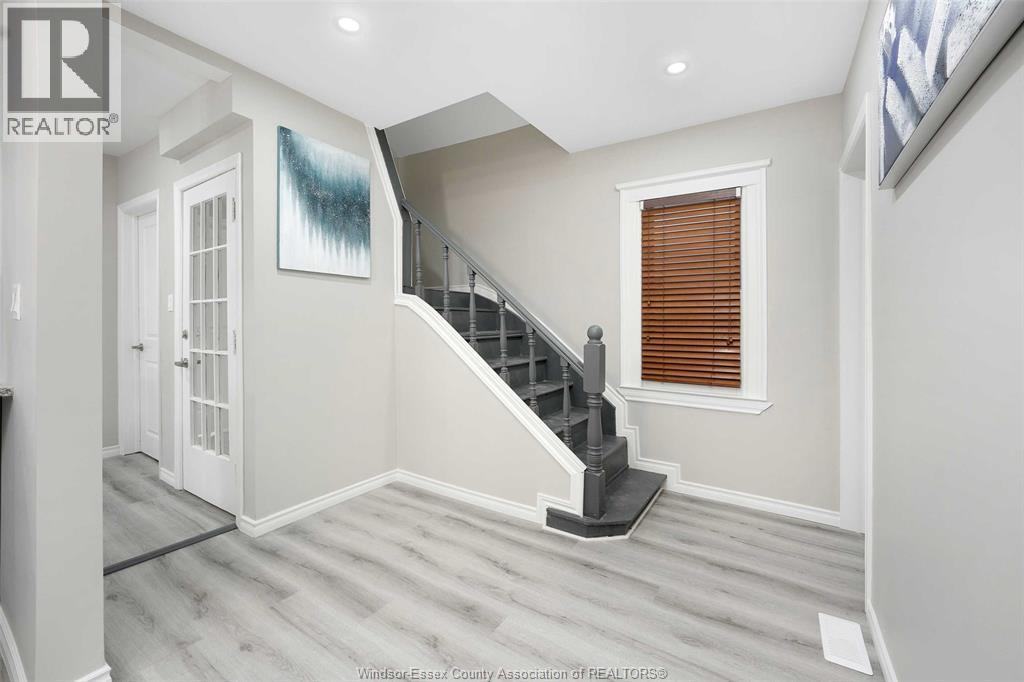 1061 Highland Avenue, Windsor, Ontario  N9A 1R6 - Photo 19 - 25020014