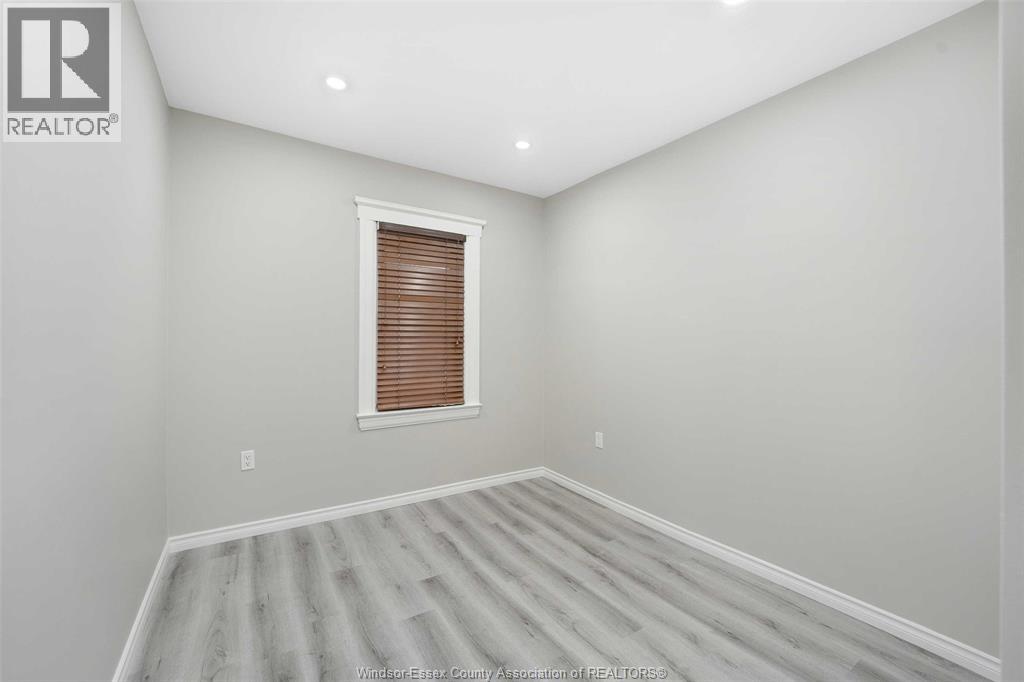 1061 Highland Avenue, Windsor, Ontario  N9A 1R6 - Photo 29 - 25020014