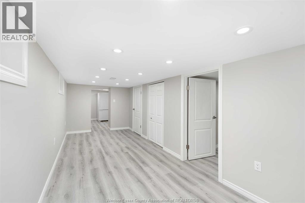 1061 Highland Avenue, Windsor, Ontario  N9A 1R6 - Photo 43 - 25020014