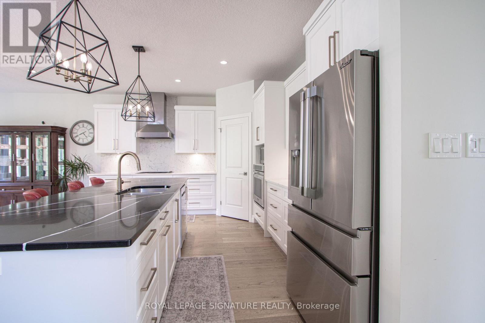1110 Riverbend Road, London South, Ontario  N6K 0J1 - Photo 9 - X12315727