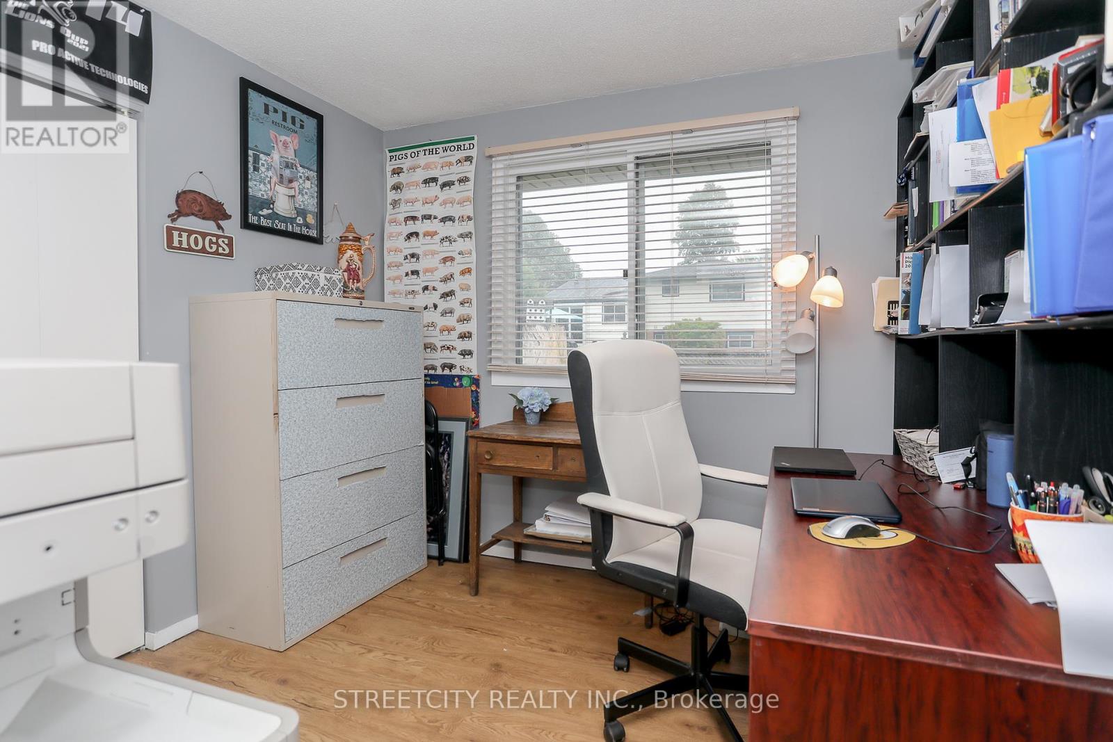 9 Cottonwood Crescent Sw, London North, Ontario  N6G 2Y7 - Photo 35 - X12330033