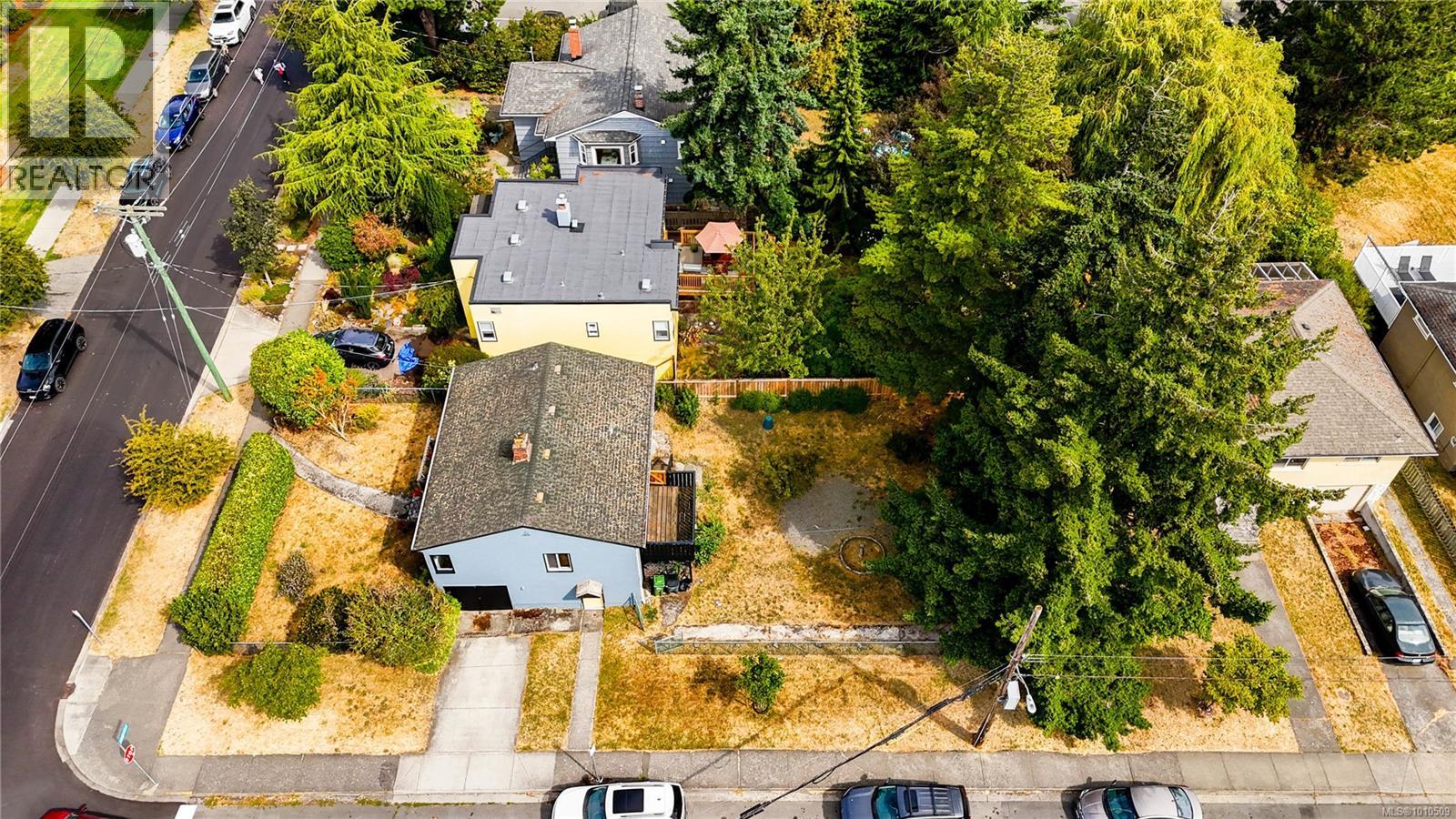 1905 Lee Ave, Victoria, British Columbia  V8R 4W9 - Photo 30 - 1010509