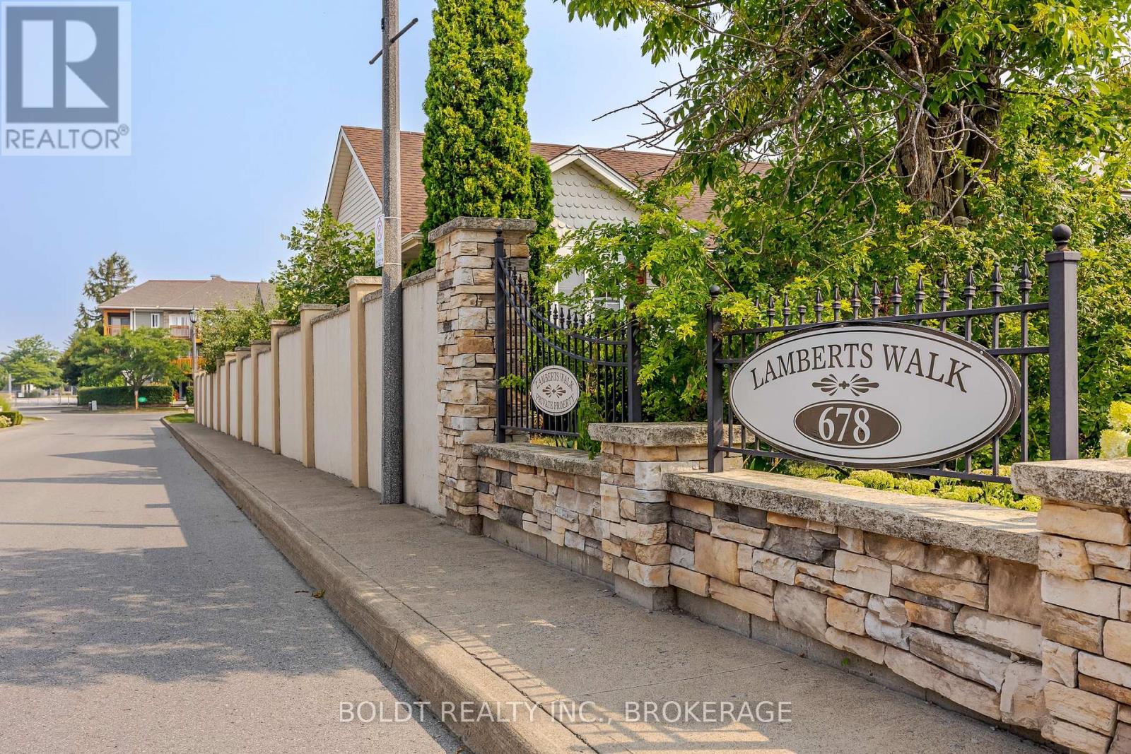 201 - 678 Line 2 Road, Niagara-On-The-Lake, Ontario  L0S 1T0 - Photo 1 - X12330060