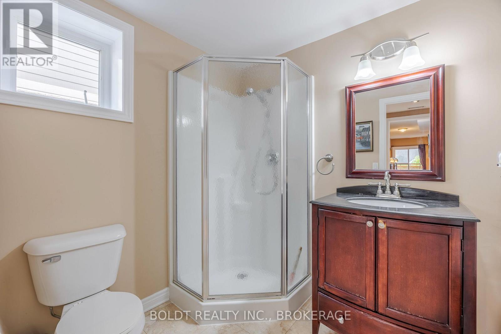 201 - 678 Line 2 Road, Niagara-On-The-Lake, Ontario  L0S 1T0 - Photo 20 - X12330060