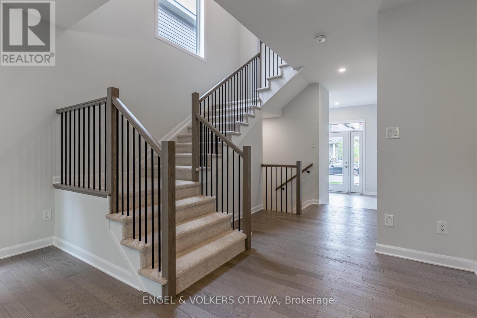 333 Elsie Macgill Walk, Ottawa, Ontario  K2W 0K7 - Photo 8 - X12320813