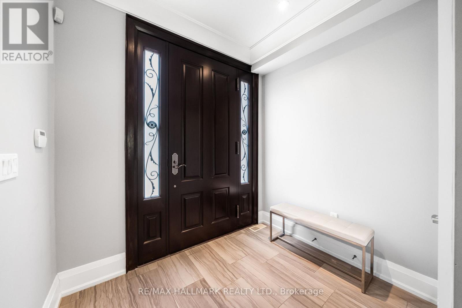 Property at 19 HYCREST AVENUE image 3