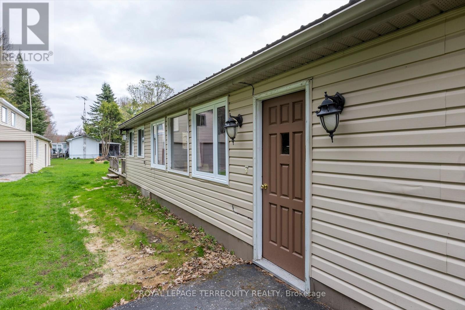 65 Chandos Street, Havelock-Belmont-Methuen, Ontario  K0L 1Z0 - Photo 5 - X12130009