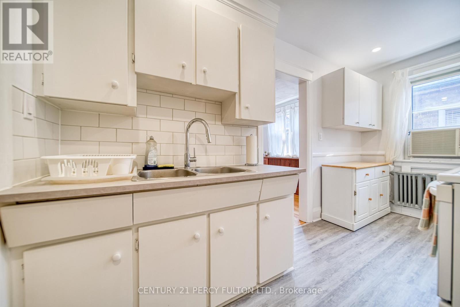48-50 Scarboro Beach Boulevard, Toronto, Ontario  M4E 2X1 - Photo 17 - E12329904