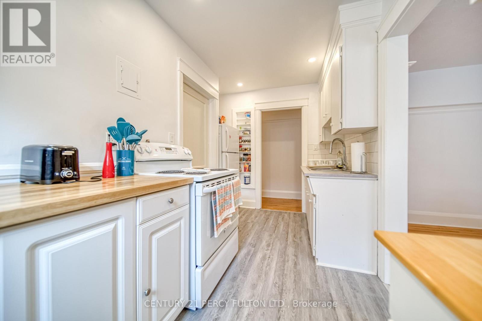 48-50 Scarboro Beach Boulevard, Toronto, Ontario  M4E 2X1 - Photo 18 - E12329904