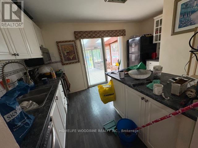 16 Almond Avenue, Whitby, Ontario  L1P 1K5 - Photo 13 - E12329907