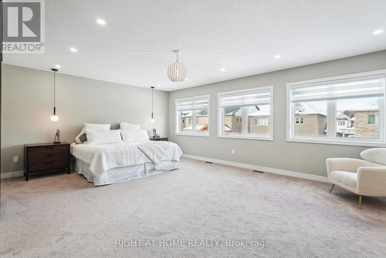 944 Larter Street, Innisfil, Ontario  L9S 0A8 - Photo 23 - N12330024
