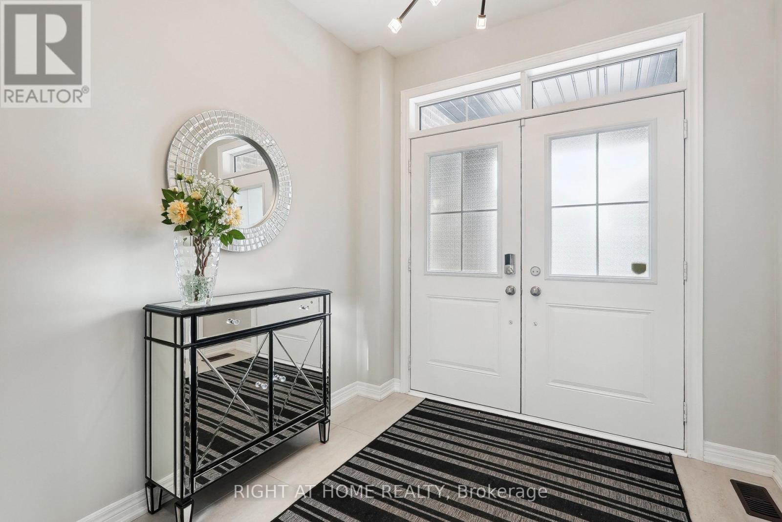 Property at 944 LARTER STREET image 3
