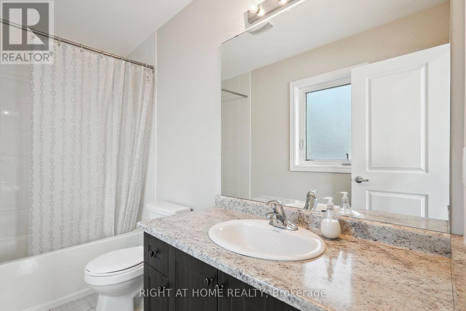 944 Larter Street, Innisfil, Ontario  L9S 0A8 - Photo 30 - N12330024