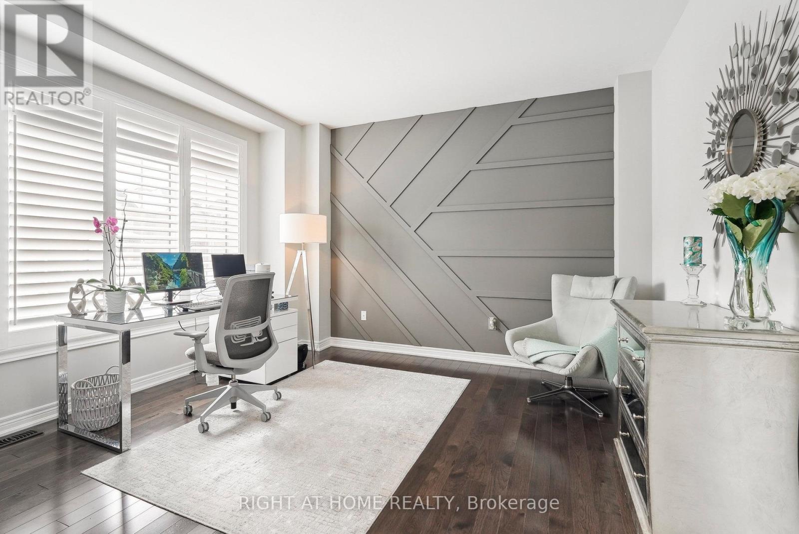 Property at 944 LARTER STREET image 4