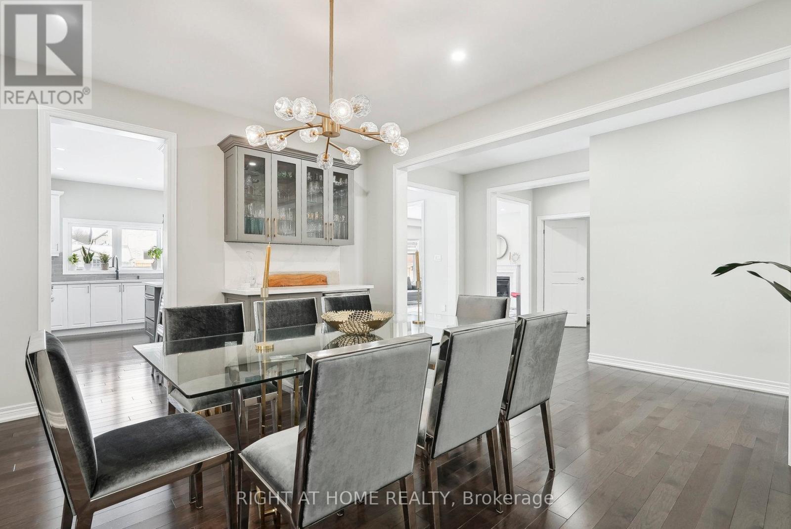 944 Larter Street, Innisfil, Ontario  L9S 0A8 - Photo 9 - N12330024