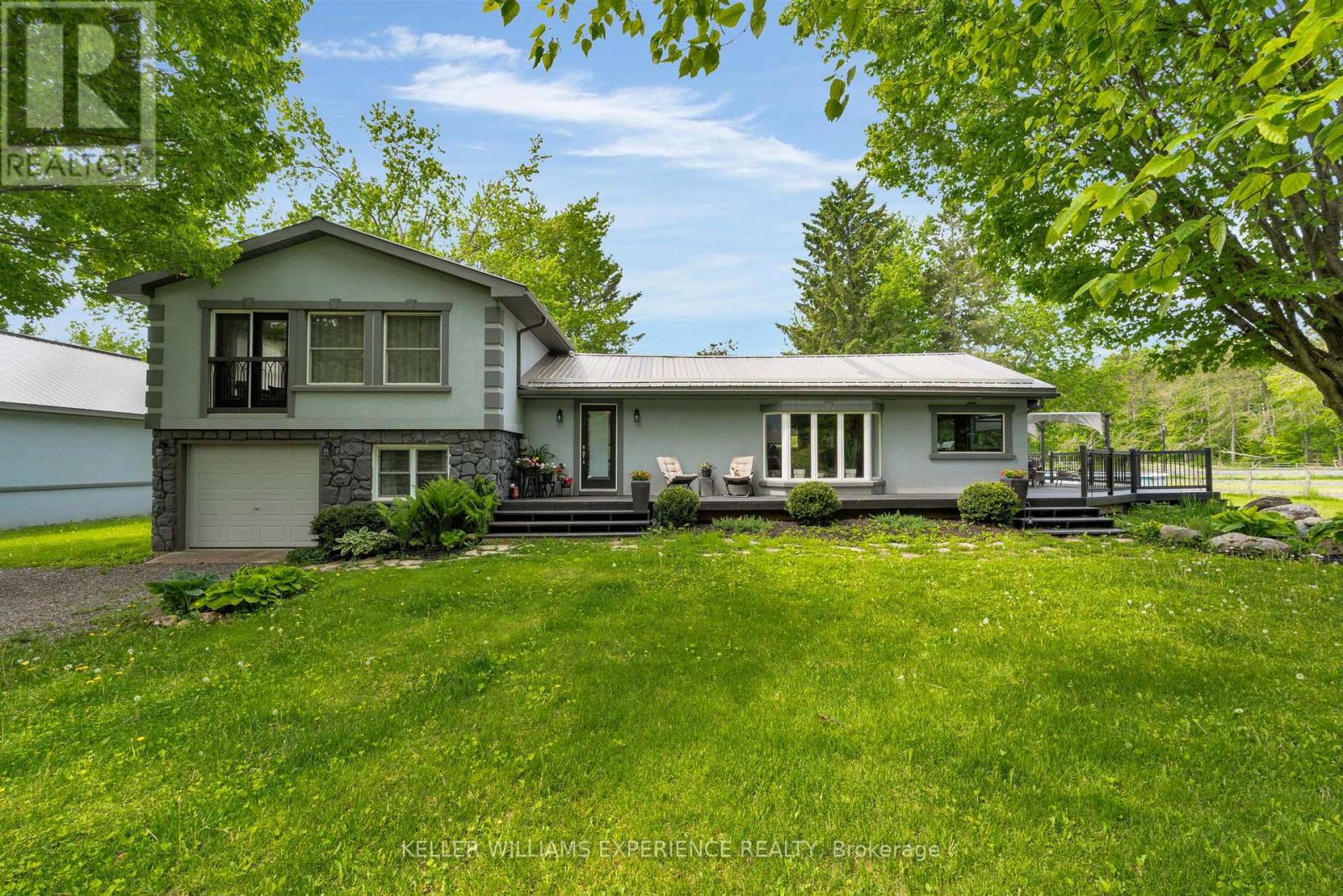 1398 Old Second Road N, Springwater, Ontario  L0L 2K0 - Photo 1 - S12329924