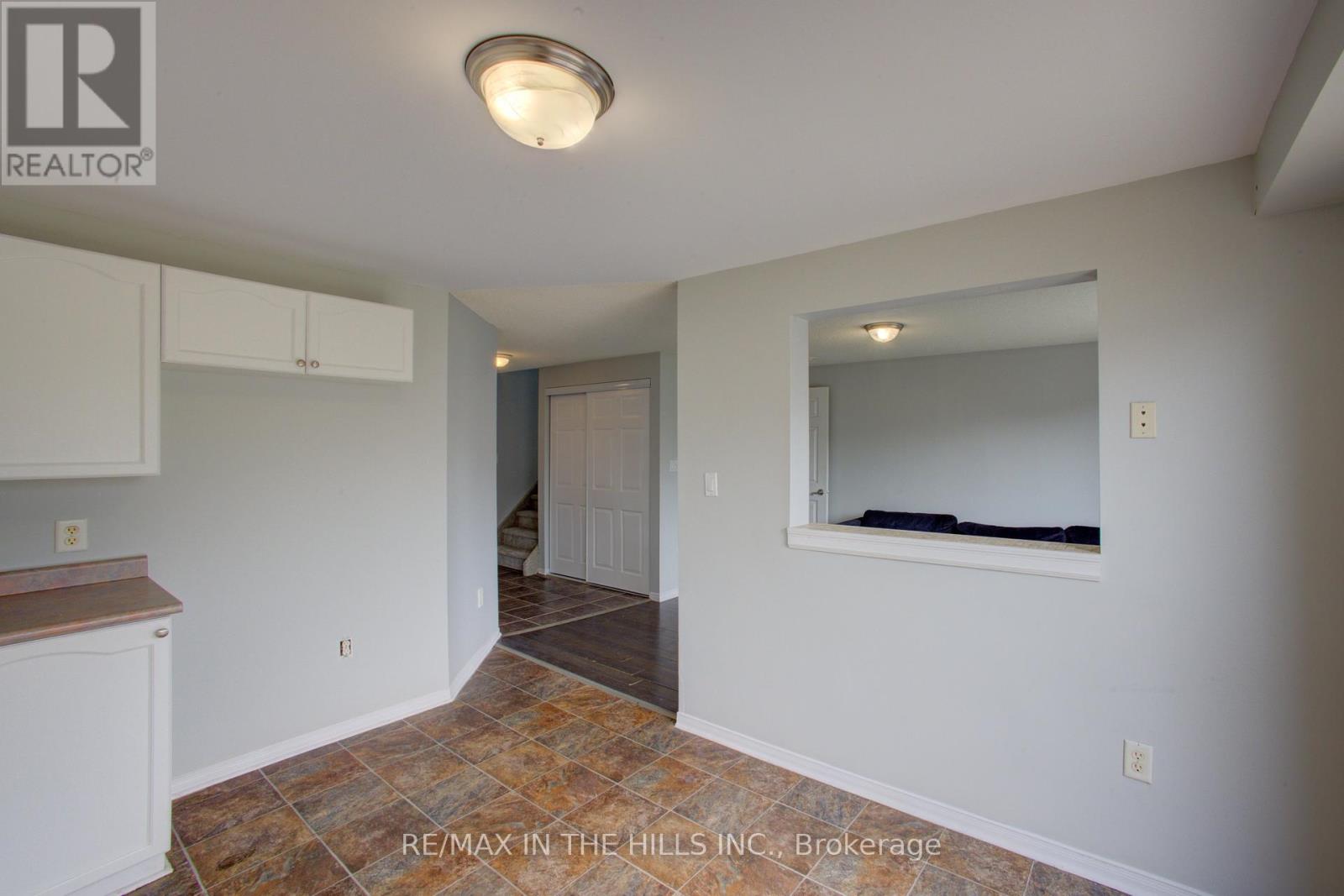 14 Tunbridge Road, Barrie, Ontario  L4M 6S8 - Photo 8 - S12329973
