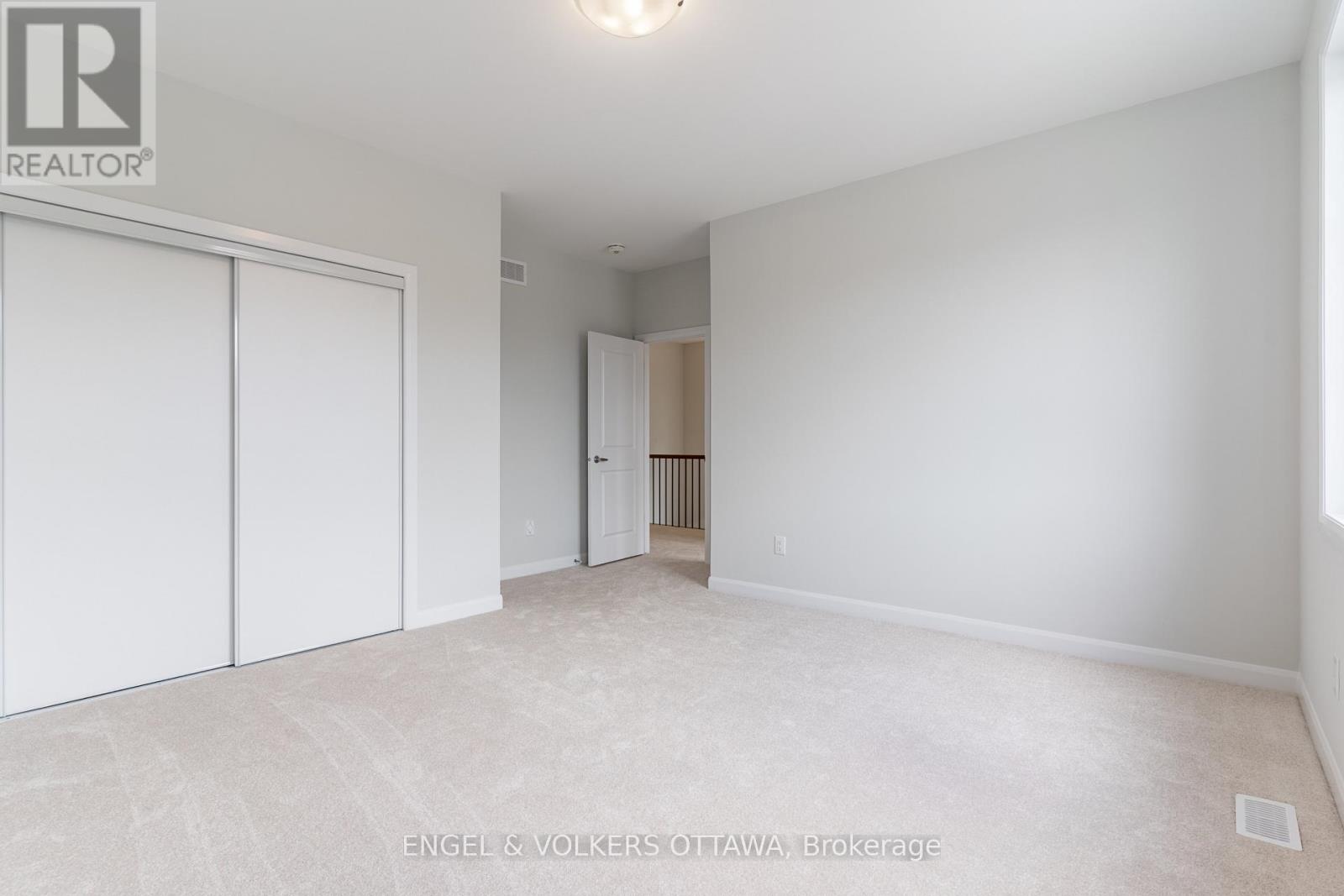 325 Elsie Macgill Walk, Ottawa, Ontario  K2W 0K7 - Photo 40 - X12320809
