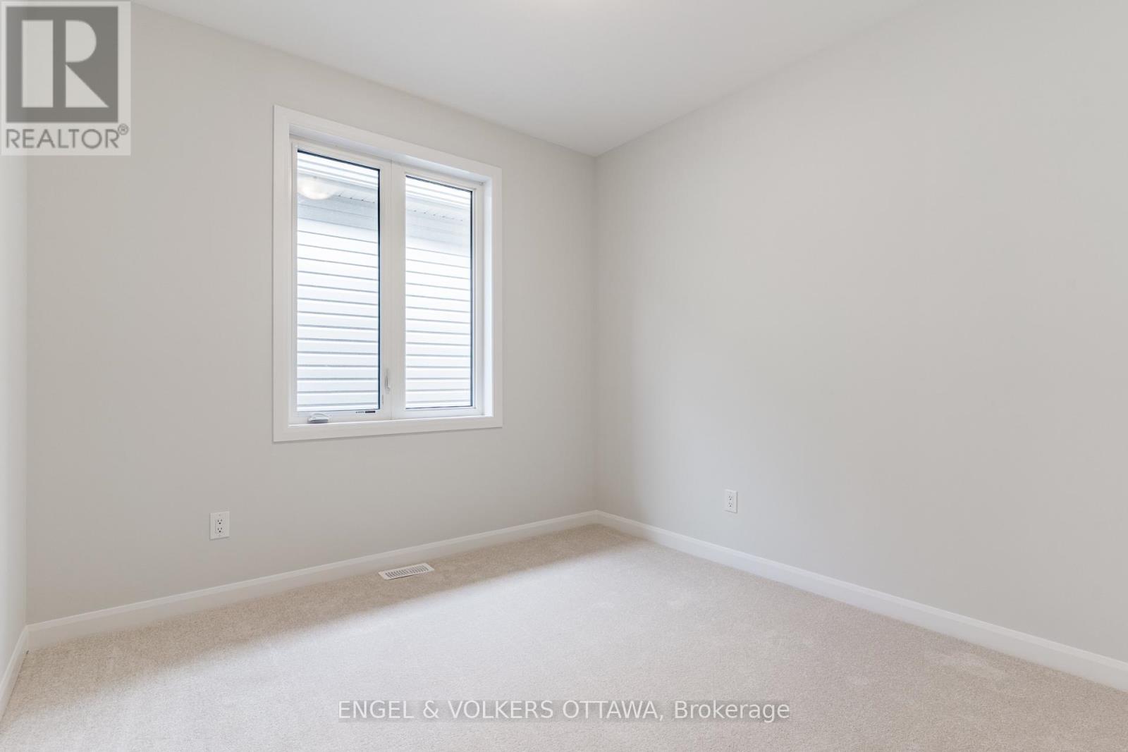 325 Elsie Macgill Walk, Ottawa, Ontario  K2W 0K7 - Photo 35 - X12320809