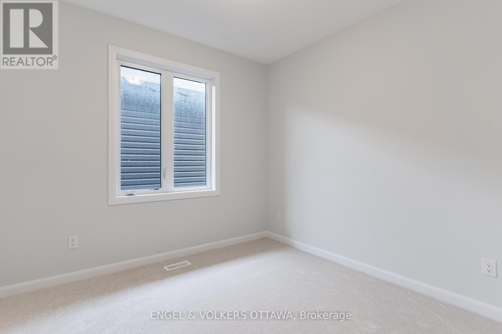 333 Elsie Macgill Walk, Ottawa, Ontario  K2W 0K7 - Photo 35 - X12320813