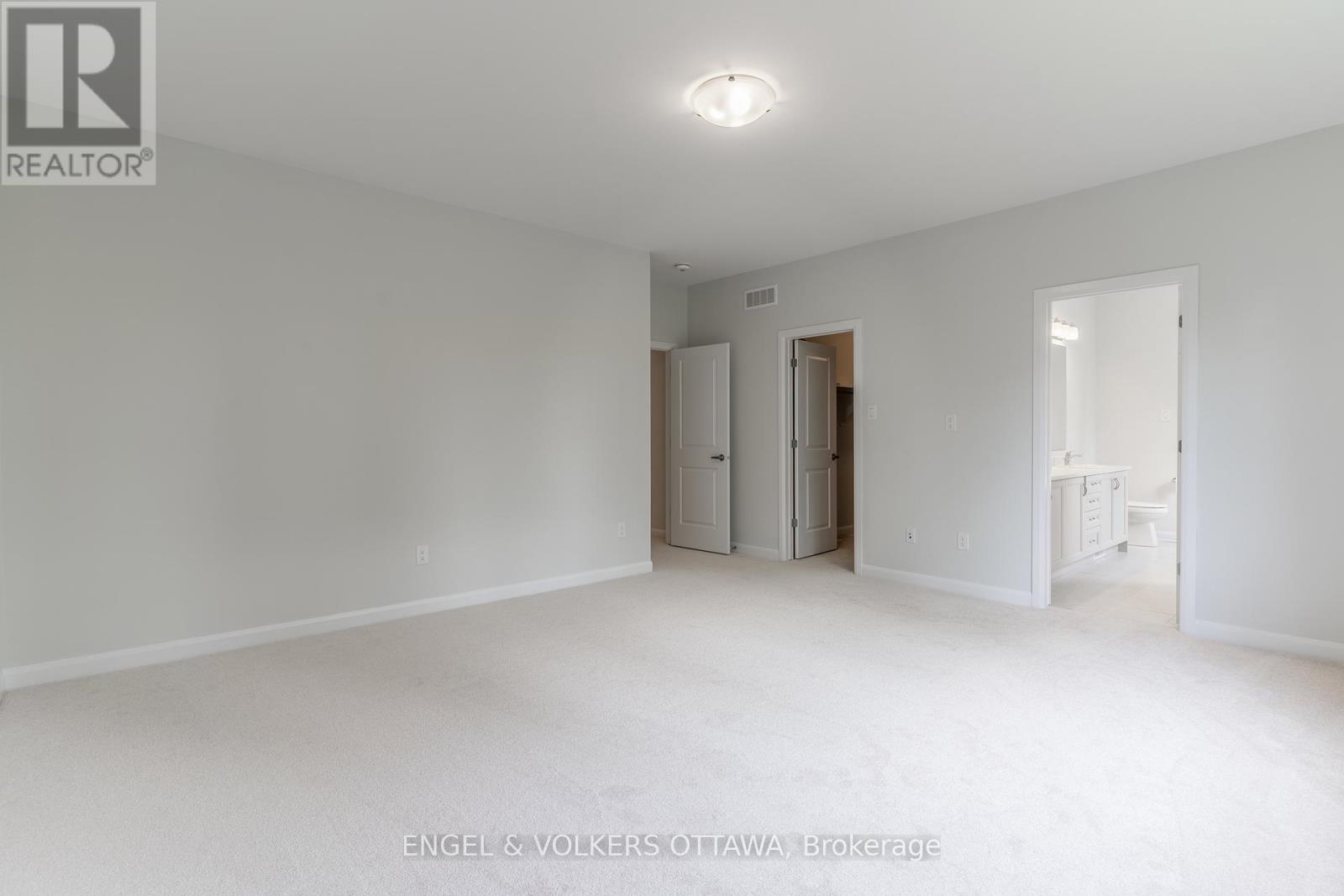 333 Elsie Macgill Walk, Ottawa, Ontario  K2W 0K7 - Photo 32 - X12320813