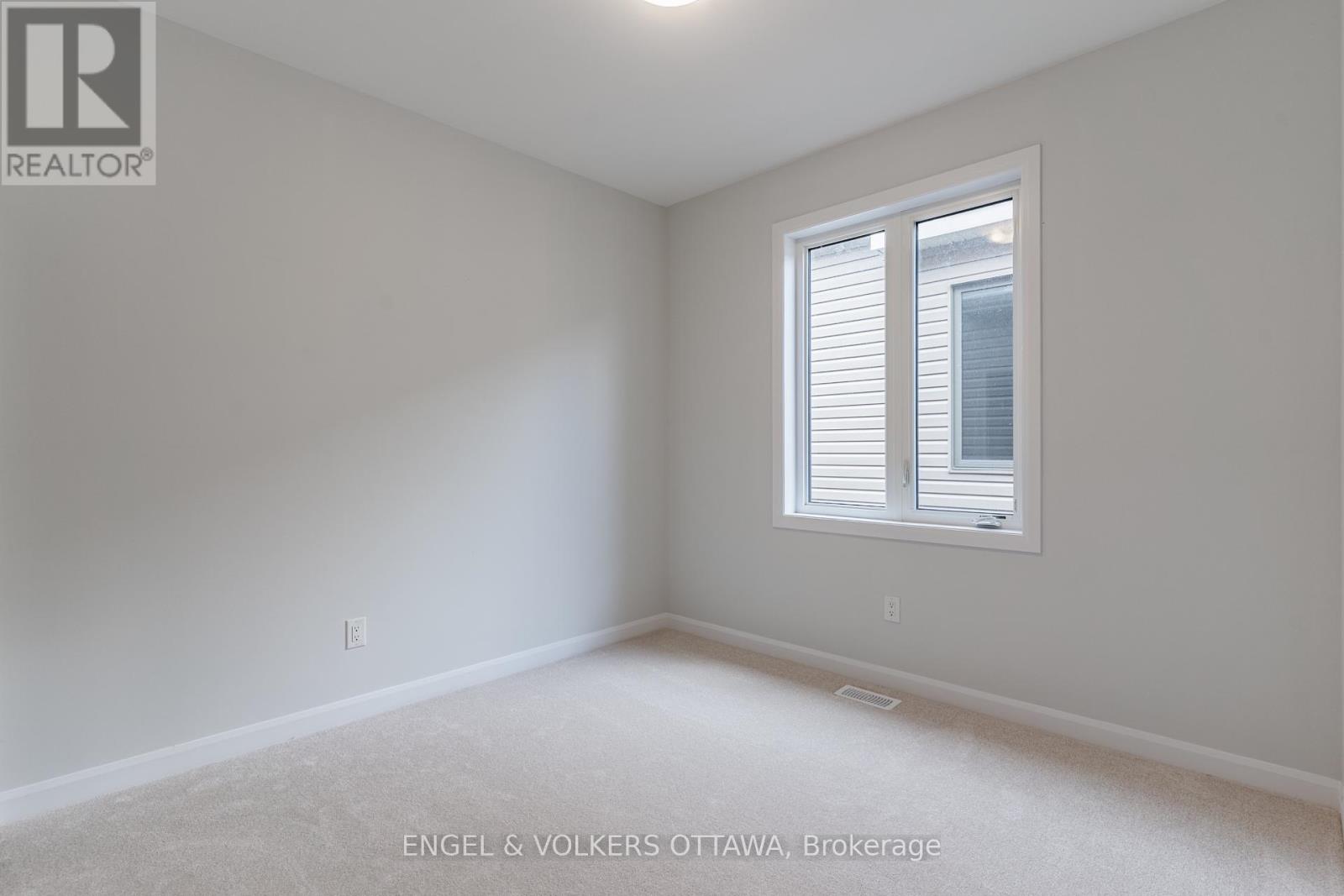 333 Elsie Macgill Walk, Ottawa, Ontario  K2W 0K7 - Photo 37 - X12320813