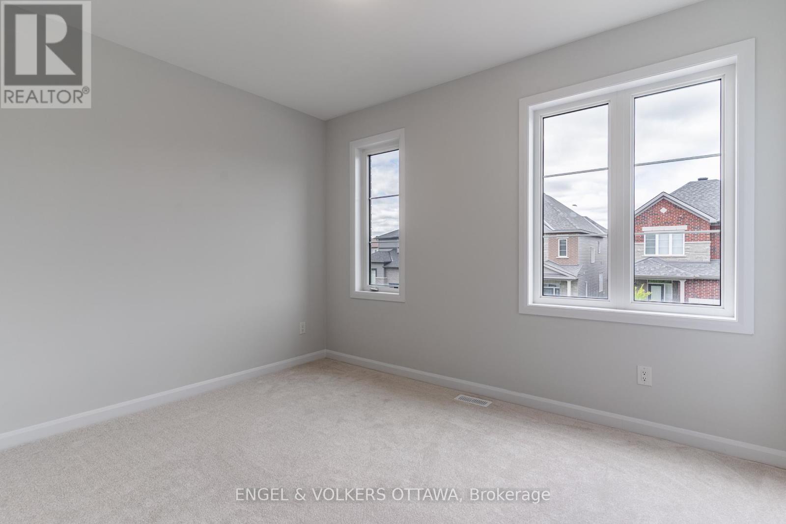 333 Elsie Macgill Walk, Ottawa, Ontario  K2W 0K7 - Photo 42 - X12320813