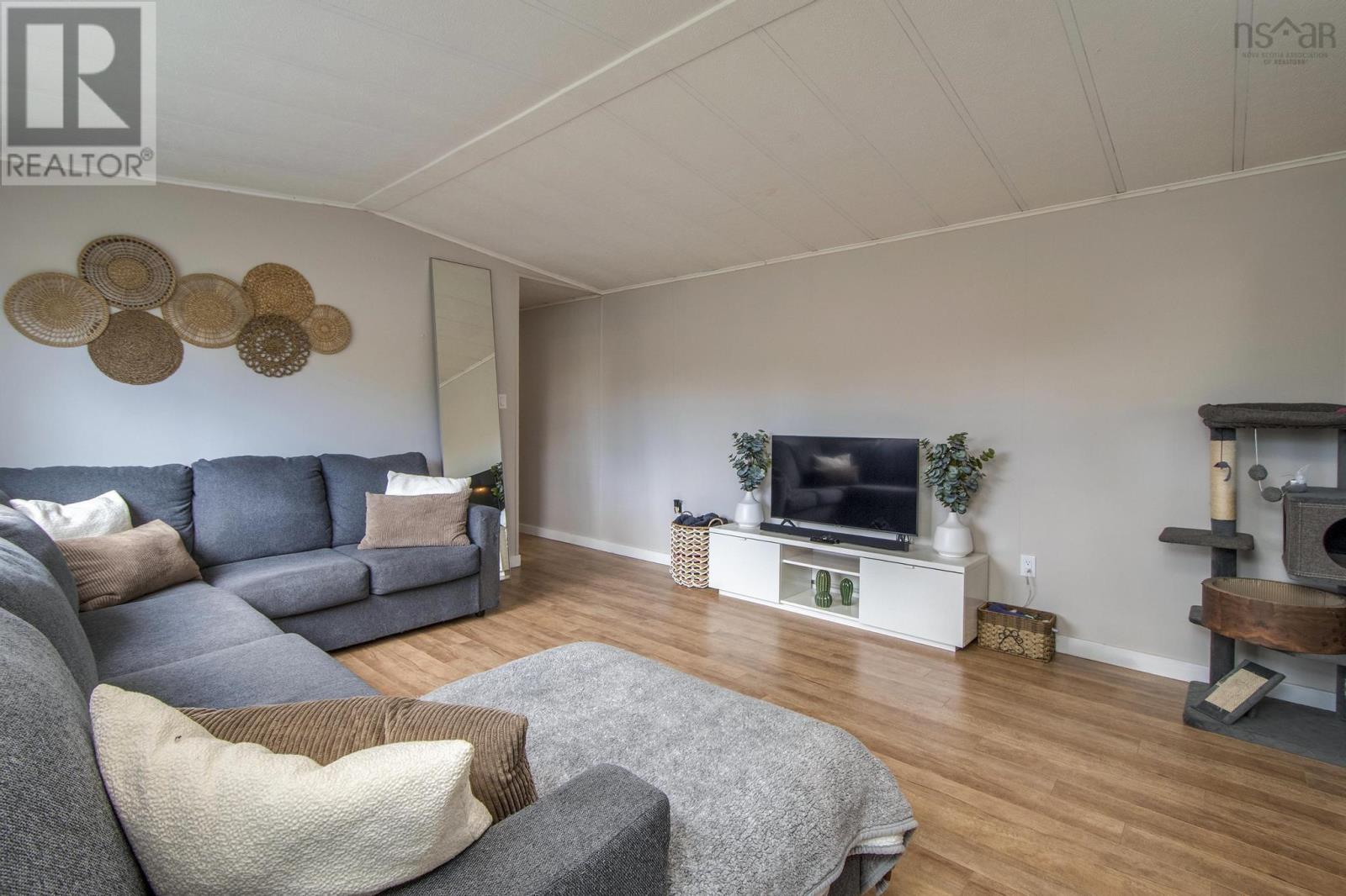 851 Duggan Drive, Beaver Bank, Nova Scotia  B4E 1L7 - Photo 12 - 202512282