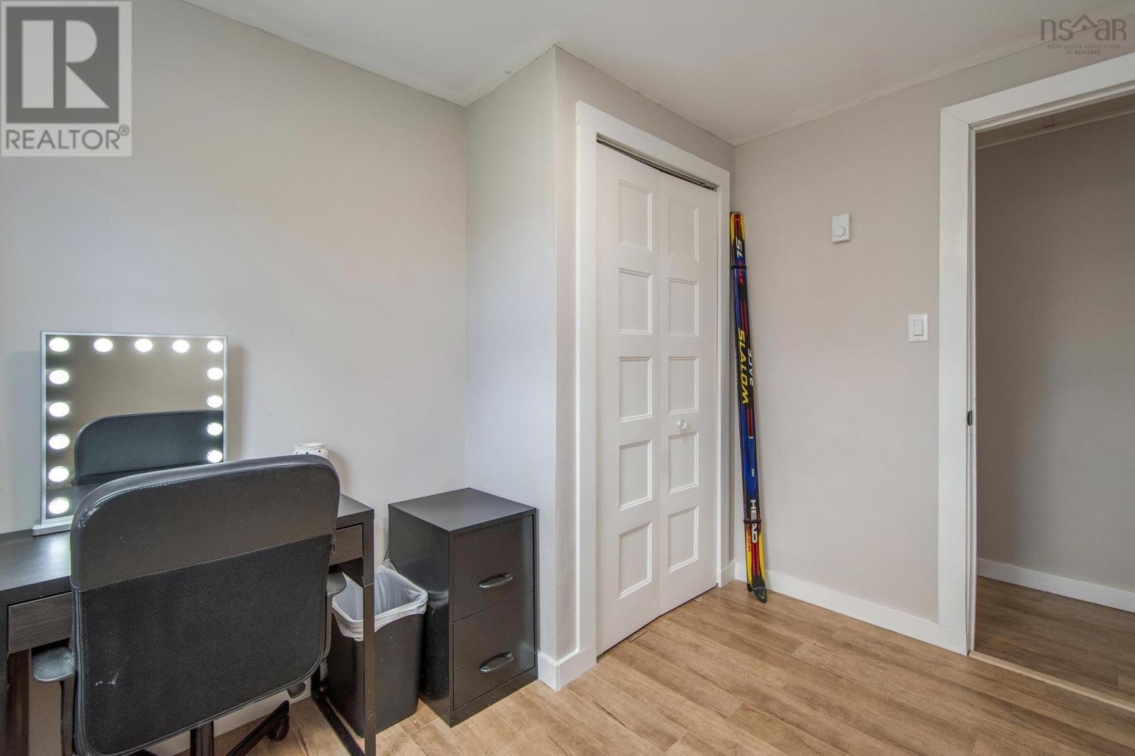 851 Duggan Drive, Beaver Bank, Nova Scotia  B4E 1L7 - Photo 17 - 202512282