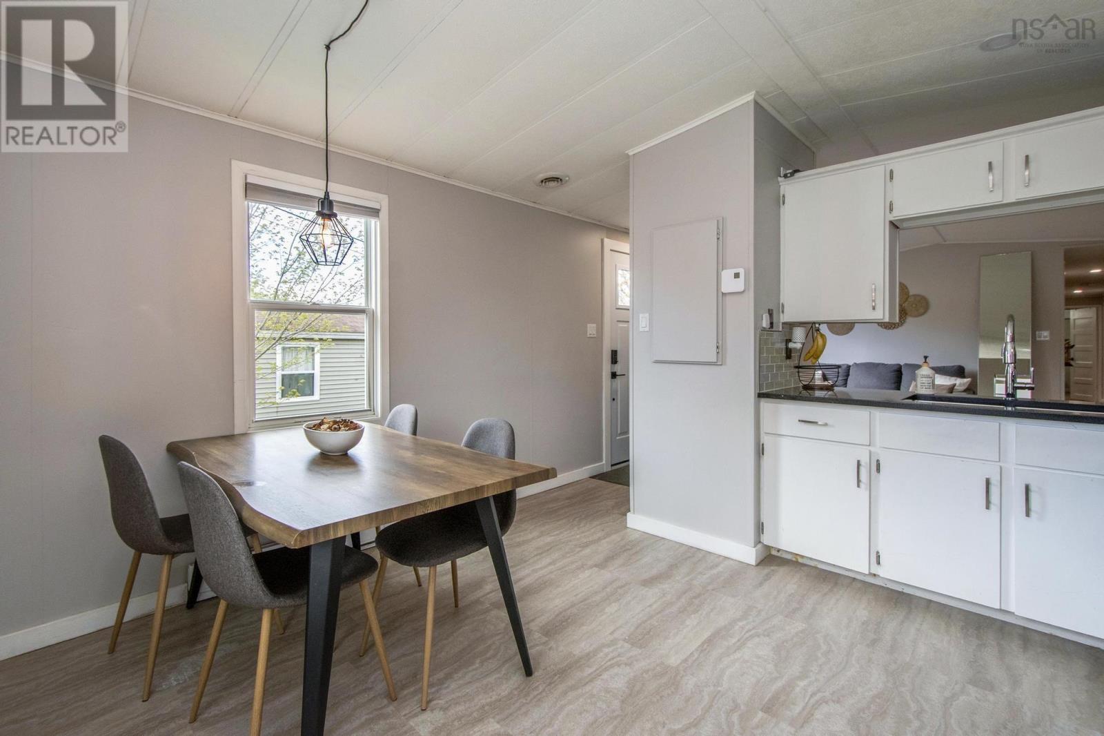 851 Duggan Drive, Beaver Bank, Nova Scotia  B4E 1L7 - Photo 10 - 202512282