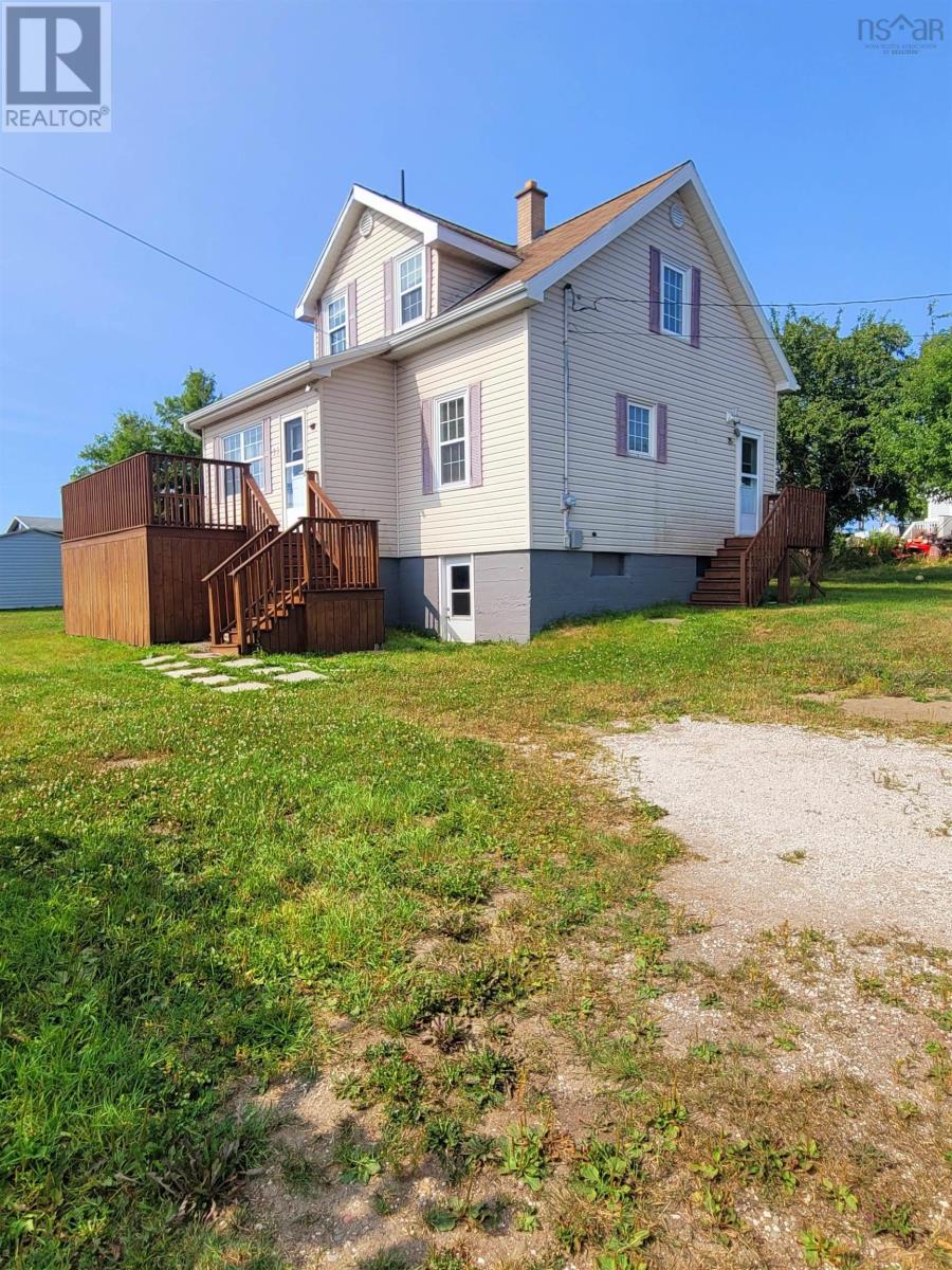 35 Centre Street, Reserve Mines, Nova Scotia  B1E 1B1 - Photo 3 - 202514545