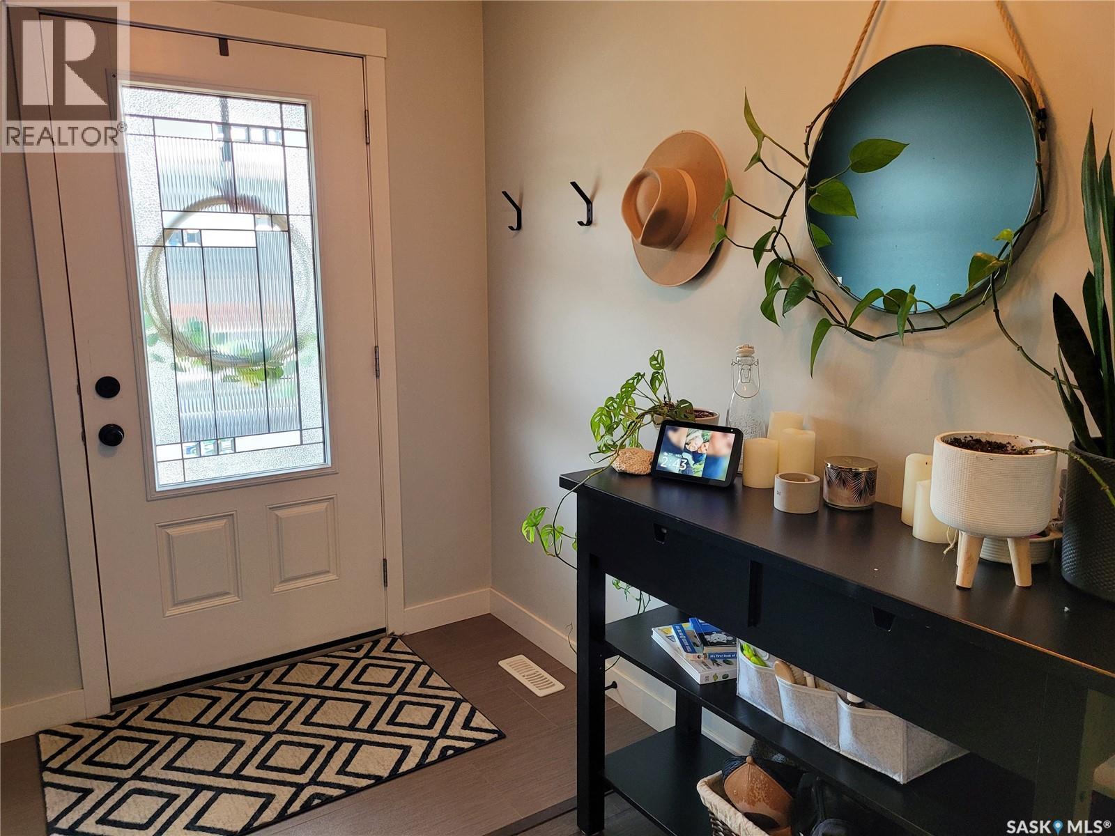 Property at 1054 Kloppenburg BEND image 3