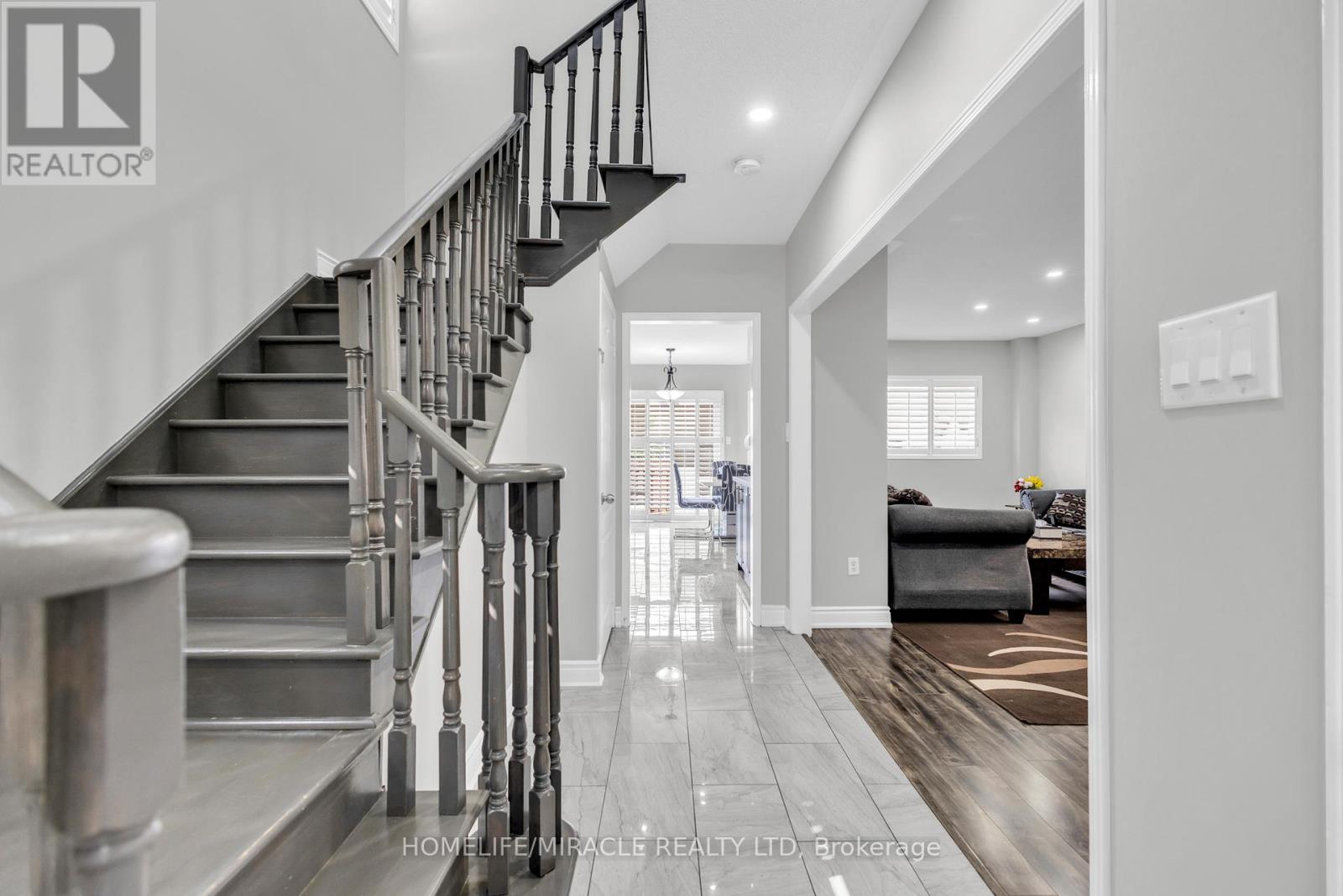 17 Binder Twine Trail, Brampton, Ontario  L6X 4R2 - Photo 10 - W12329985