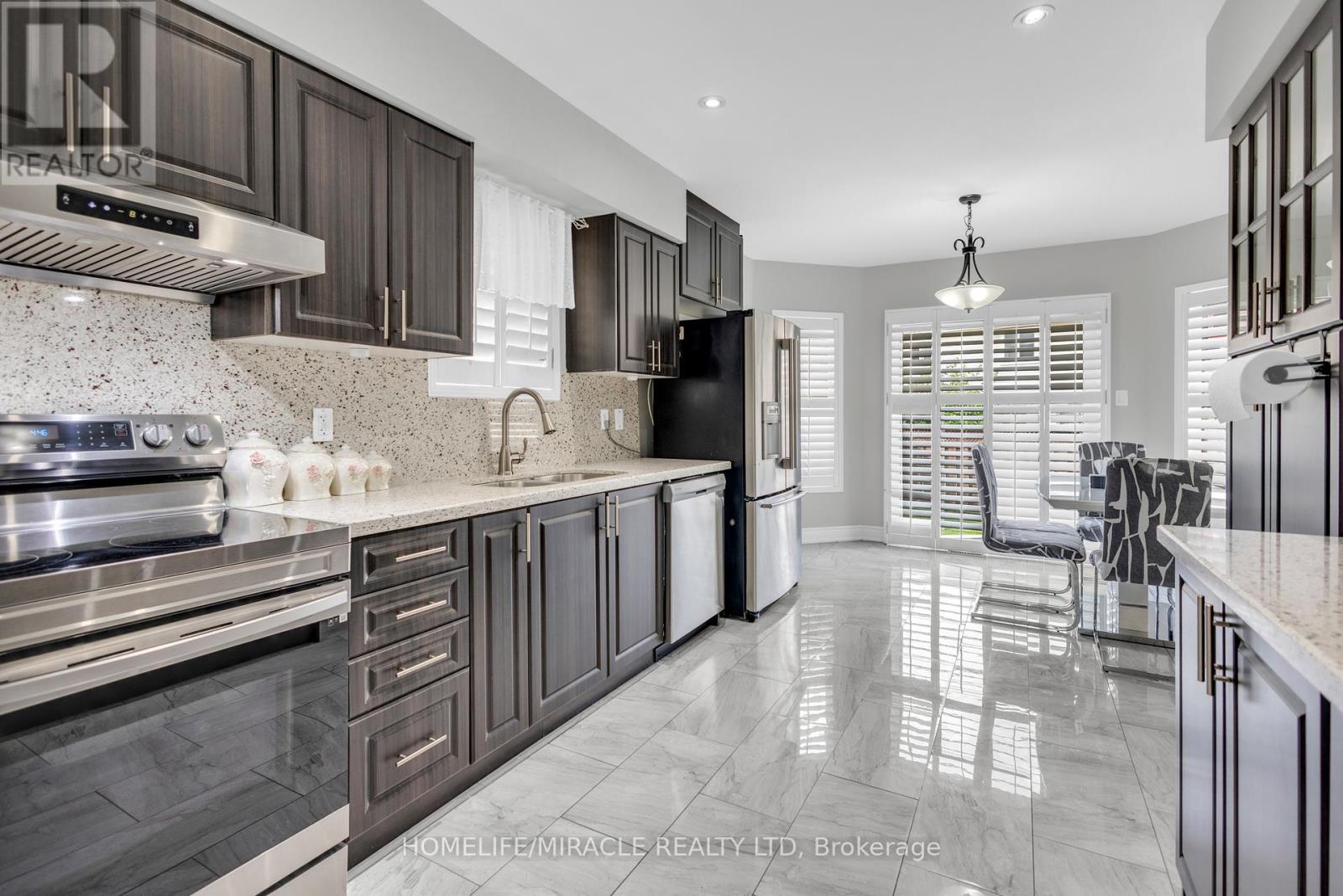 17 Binder Twine Trail, Brampton, Ontario  L6X 4R2 - Photo 15 - W12329985