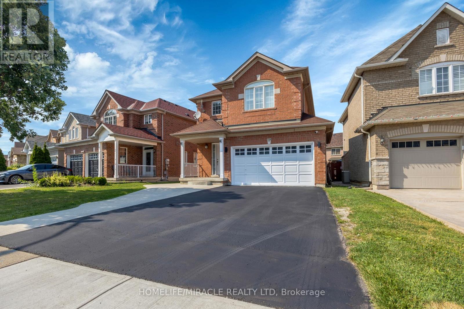 17 Binder Twine Trail, Brampton, Ontario  L6X 4R2 - Photo 2 - W12329985