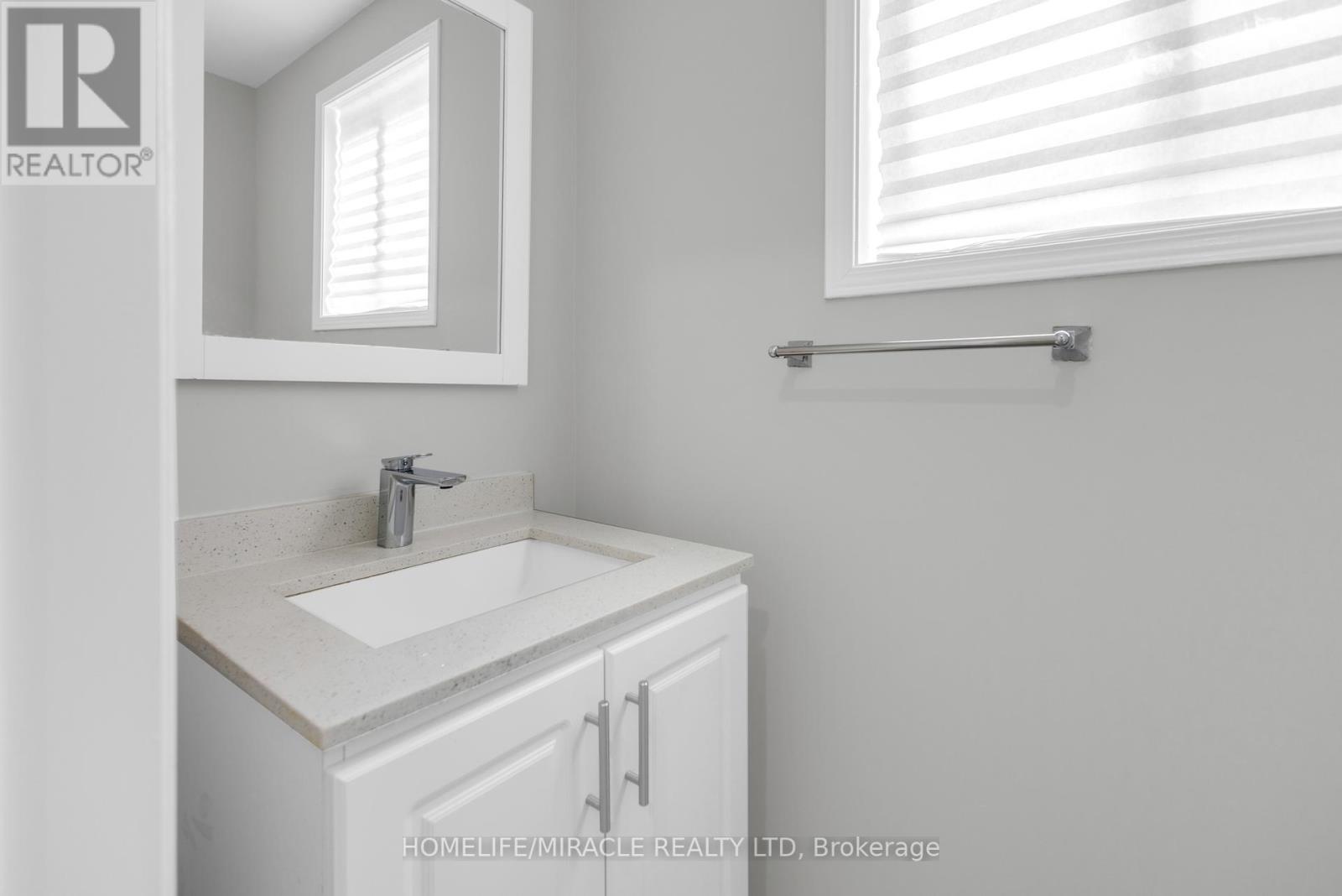 17 Binder Twine Trail, Brampton, Ontario  L6X 4R2 - Photo 8 - W12329985