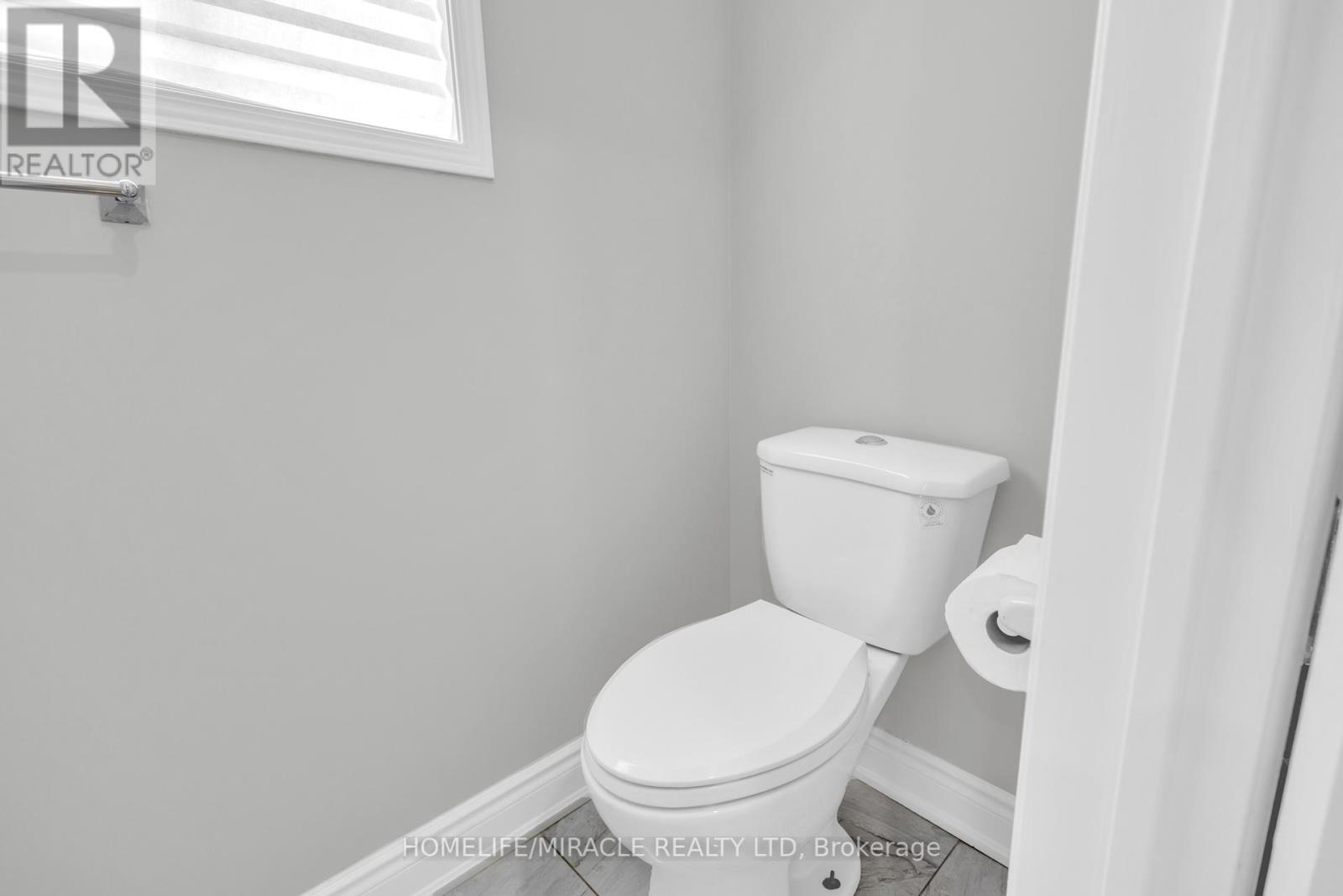 17 Binder Twine Trail, Brampton, Ontario  L6X 4R2 - Photo 9 - W12329985