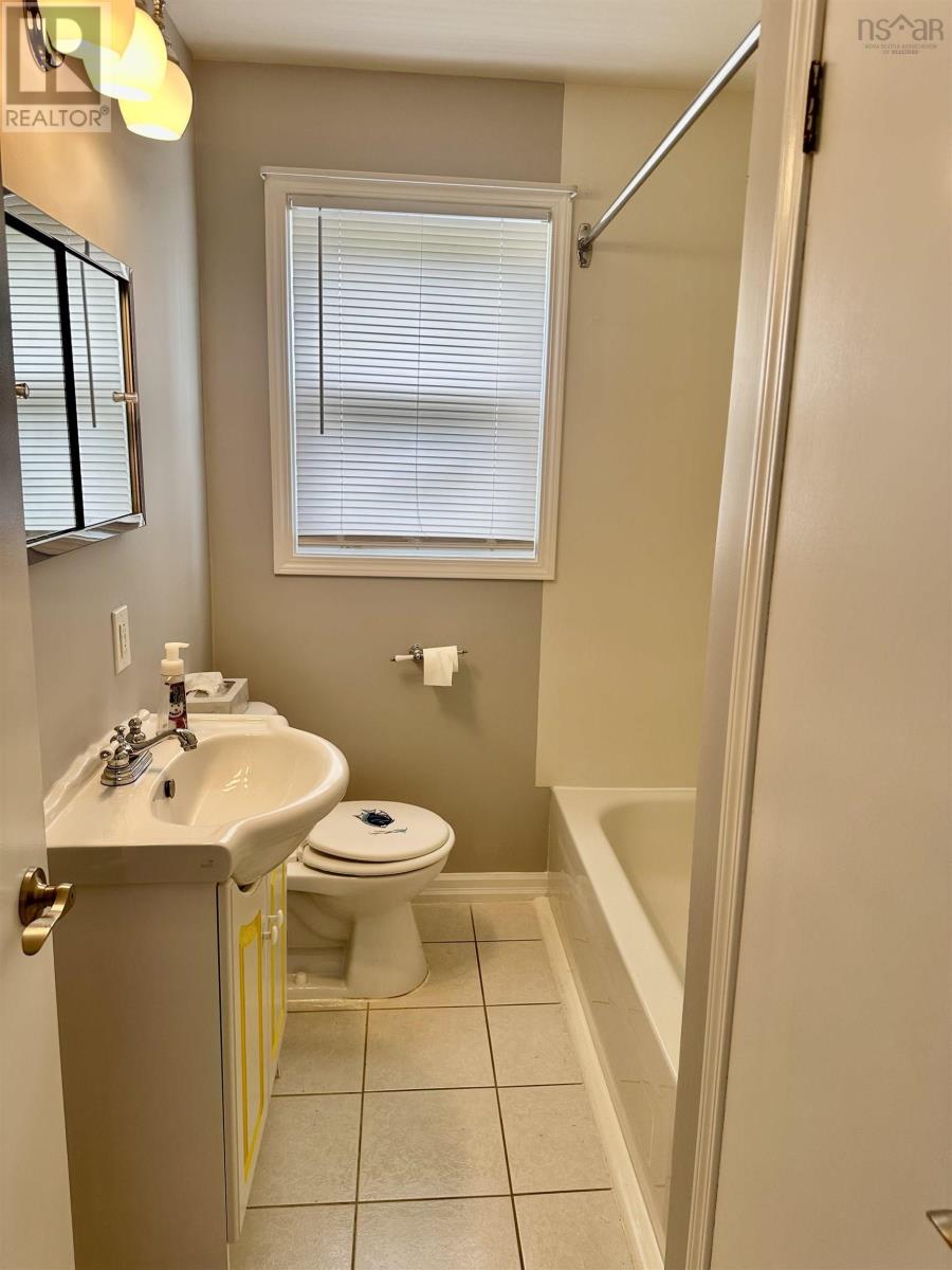 69 Kings Road, Port Hastings, Nova Scotia  B9A 1N9 - Photo 21 - 202517453