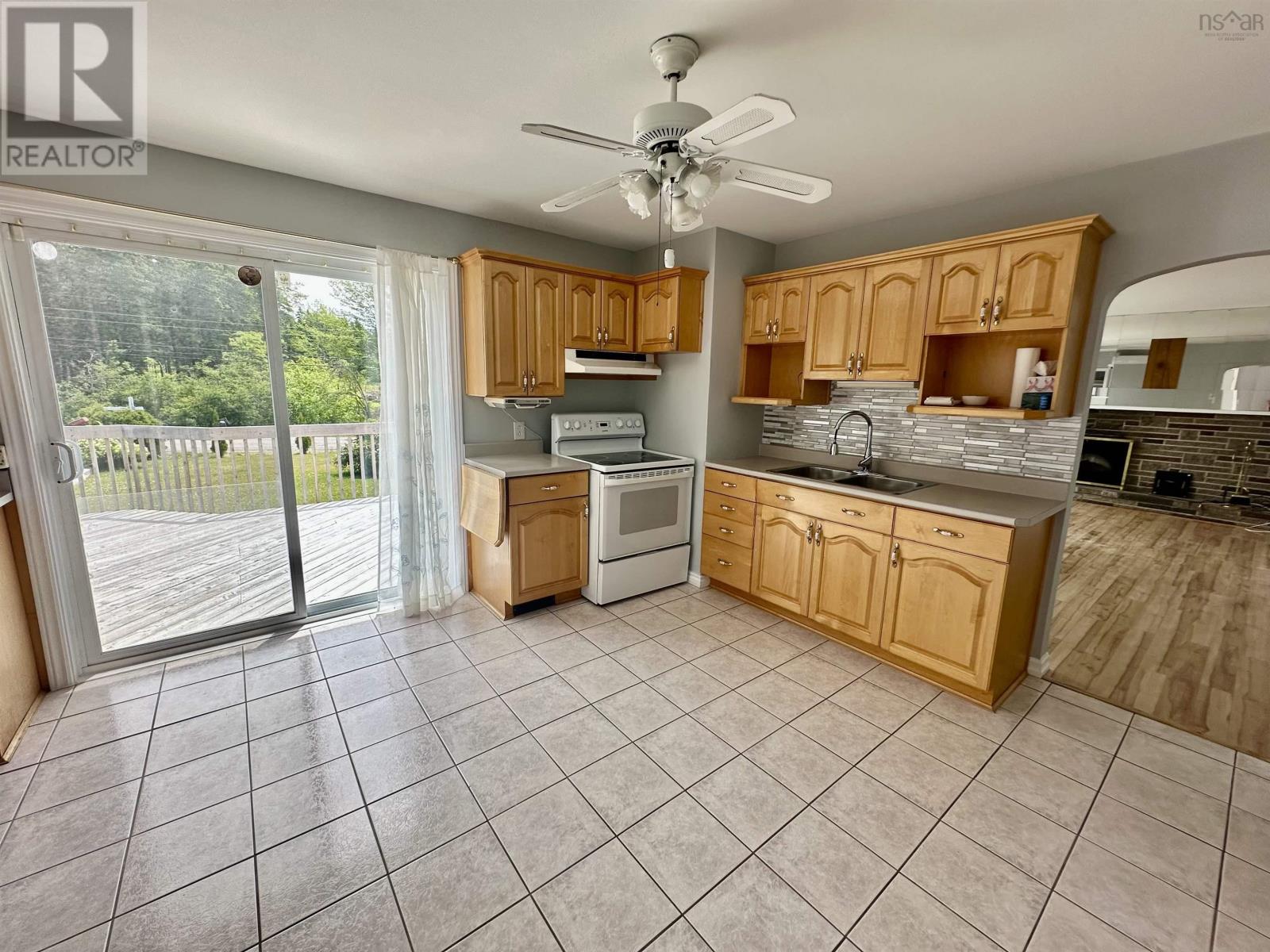 69 Kings Road, Port Hastings, Nova Scotia  B9A 1N9 - Photo 9 - 202517453