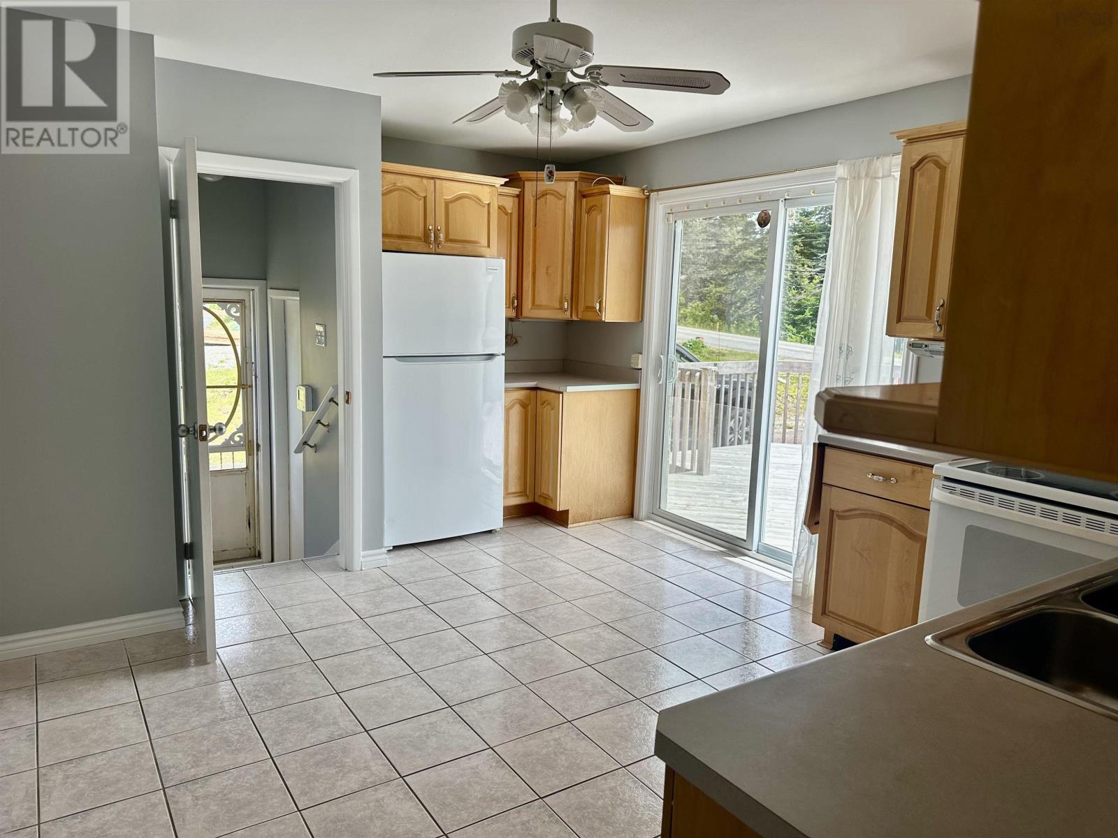 69 Kings Road, Port Hastings, Nova Scotia  B9A 1N9 - Photo 8 - 202517453