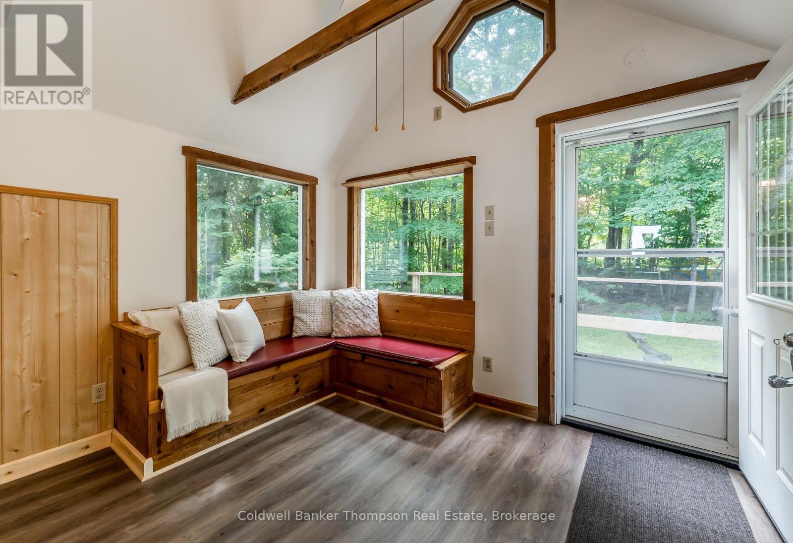 1090 Muskoka #10 Road, Huntsville, Ontario  P0B 1L0 - Photo 11 - X12278167