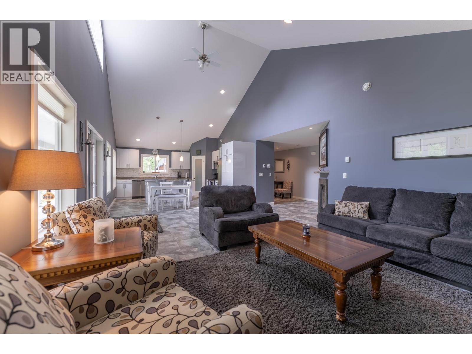 48 Ptarmigan Place, 150 Mile House, British Columbia  V0K 2G0 - Photo 15 - R3034668